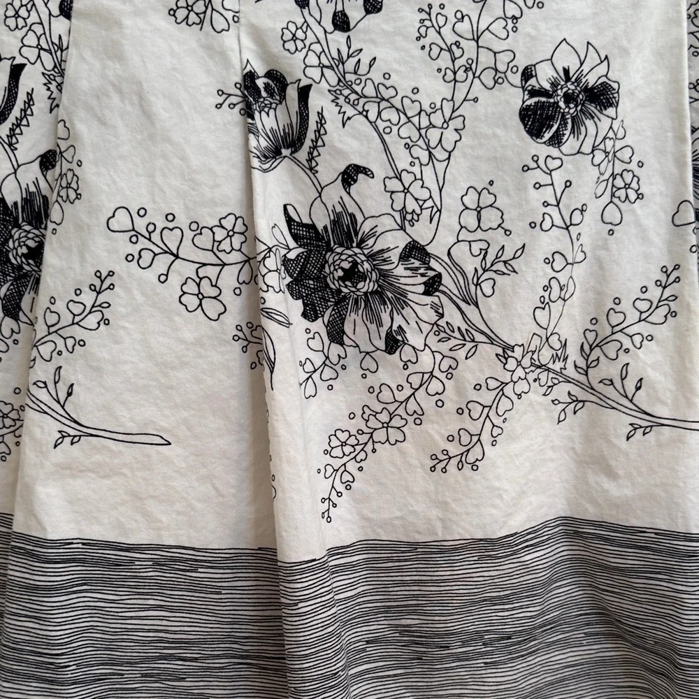 Ann Taylor Pen Drawing Floral Skirt - Picture 4 of 6